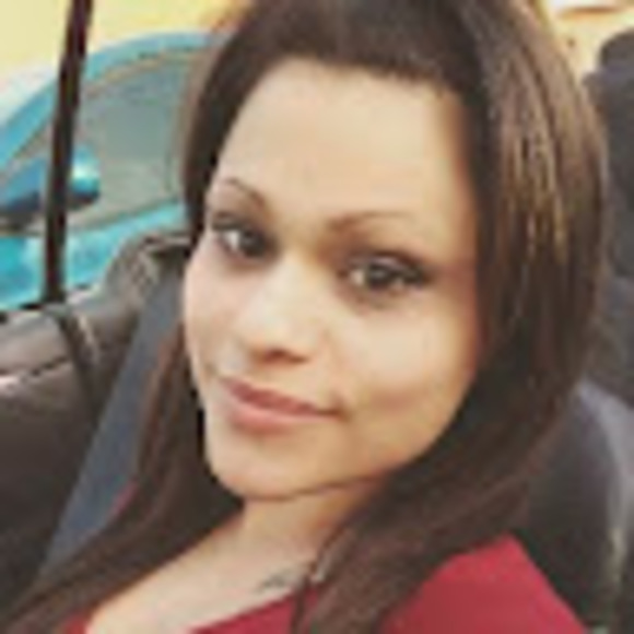 Meet your Posher, Darlene - Picture 1 of 1